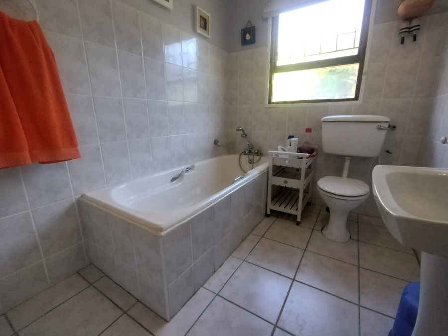 4 Bedroom Property for Sale in Noorsekloof Eastern Cape